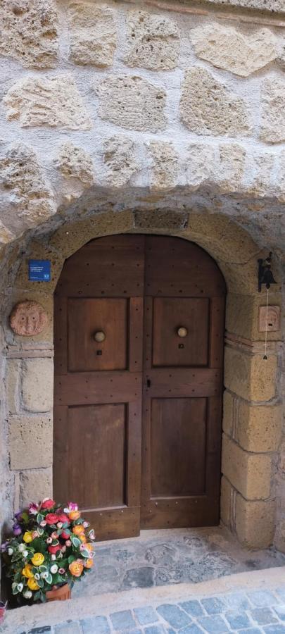 Апартаменти La Chascona Di Farnese Casa Di Tufo Nel Borgo Екстер'єр фото