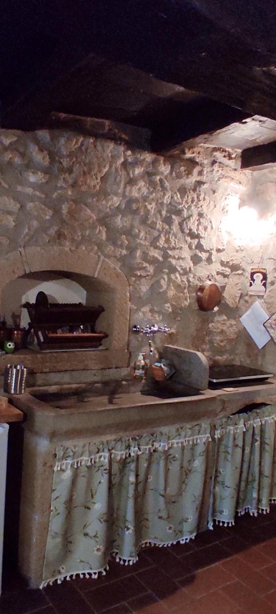 Апартаменти La Chascona Di Farnese Casa Di Tufo Nel Borgo Екстер'єр фото